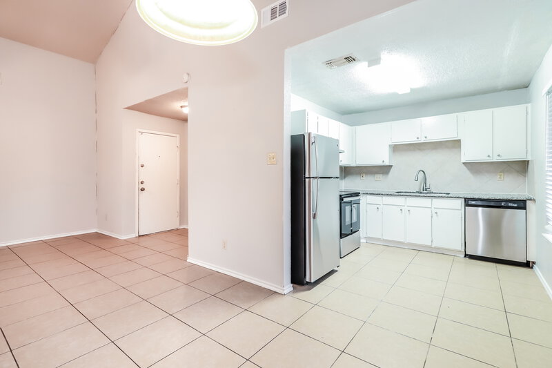 1,620/Mo, 16227 Corsair Rd Houston, TX 77053 Misc View 6