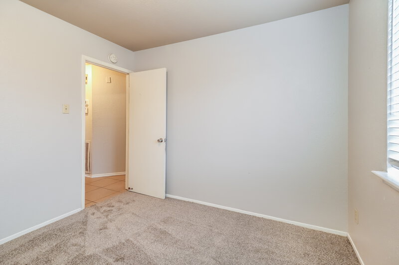 1,695/Mo, 16227 Corsair Rd Houston, TX 77053 Bedroom View 2