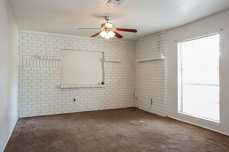 1,470/Mo, 15234 Wickbriar Dr Houston, TX 77053 Living Room View