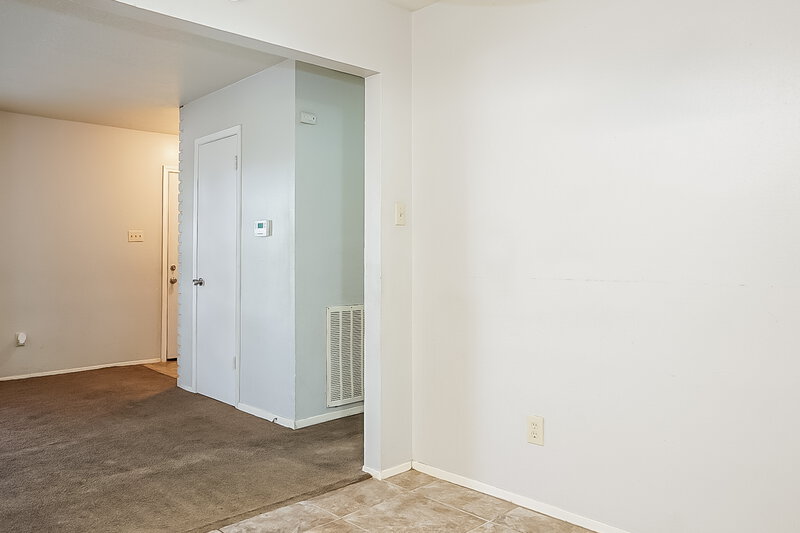 1,470/Mo, 15234 Wickbriar Dr Houston, TX 77053 Dining Room View 2