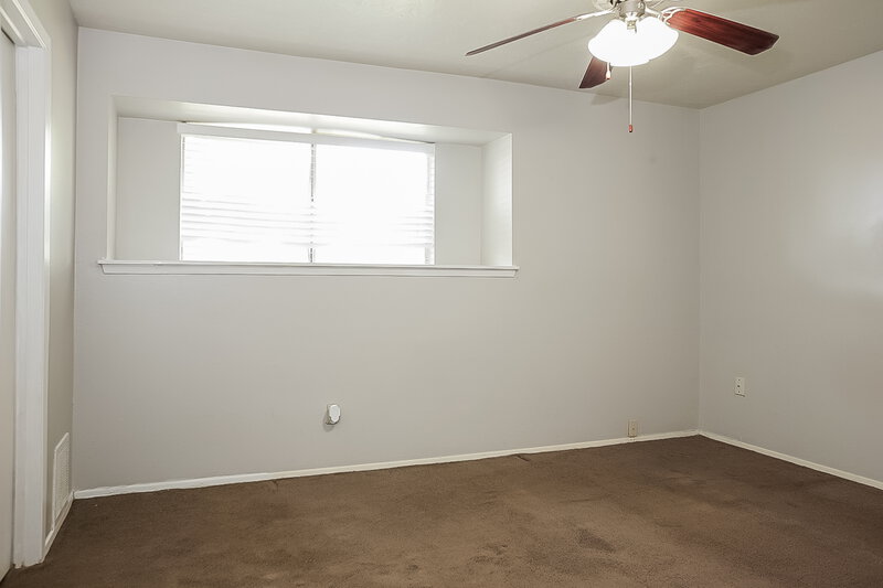 1,470/Mo, 15234 Wickbriar Dr Houston, TX 77053 Main Bedroom View 2