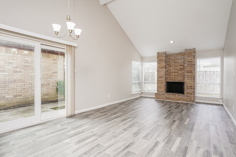 1,710/Mo, 8818 Kalewood Dr Houston, TX 77099 Dining Room View