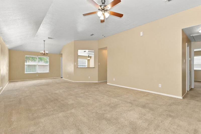 1,730/Mo, 810 Regional Park Dr Houston, TX 77060 Living Room View
