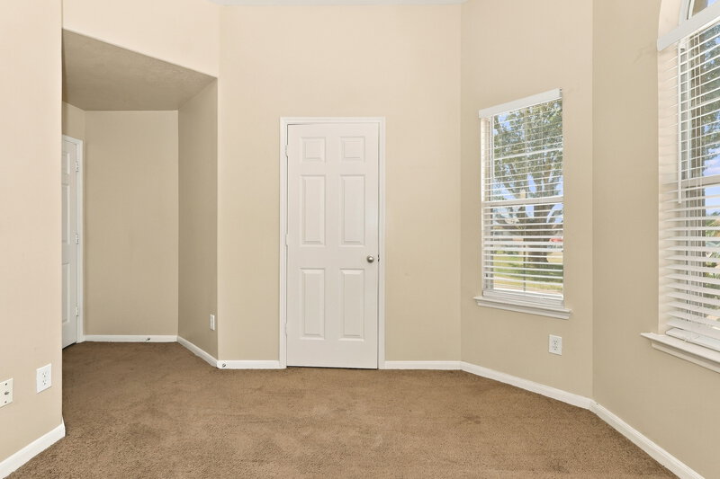 1,730/Mo, 810 Regional Park Dr Houston, TX 77060 Bedroom View 2