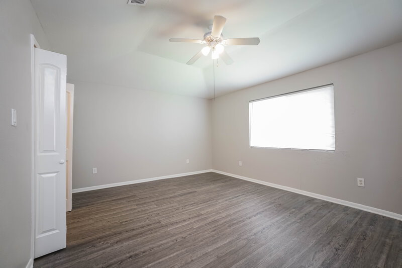 2,790/Mo, 10919 Skybird Dr Houston, TX 77064 Main Bedroom View 2