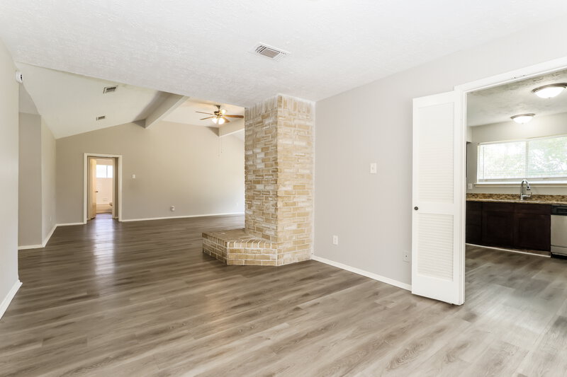 1,715/Mo, 3446 Hombly Rd Houston, TX 77066 Dining Room View