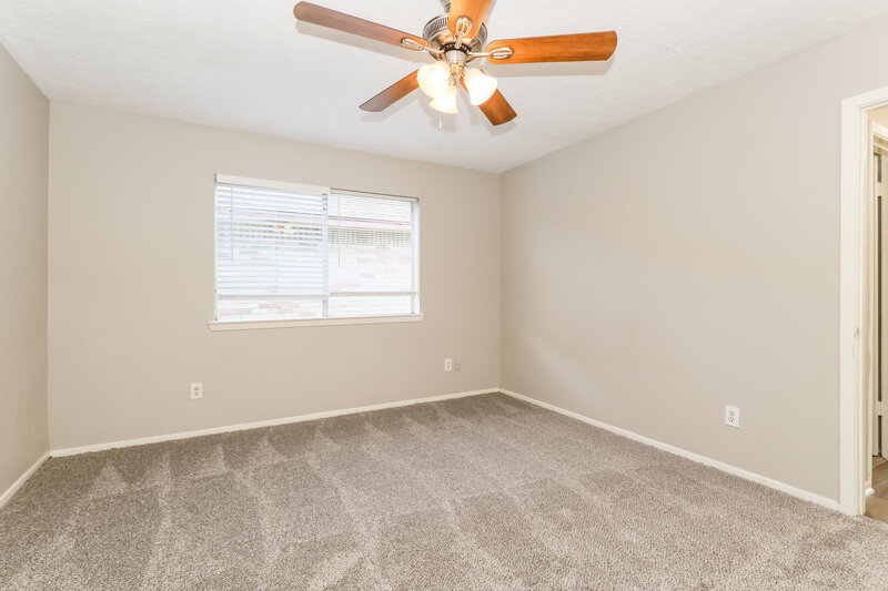 1,715/Mo, 3446 Hombly Rd Houston, TX 77066 Main Bedroom View