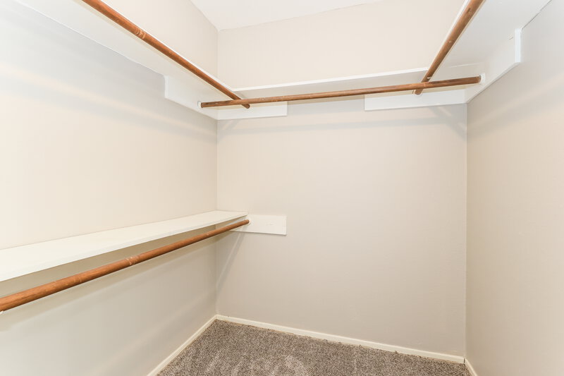 1,715/Mo, 3446 Hombly Rd Houston, TX 77066 Walk In Closet View