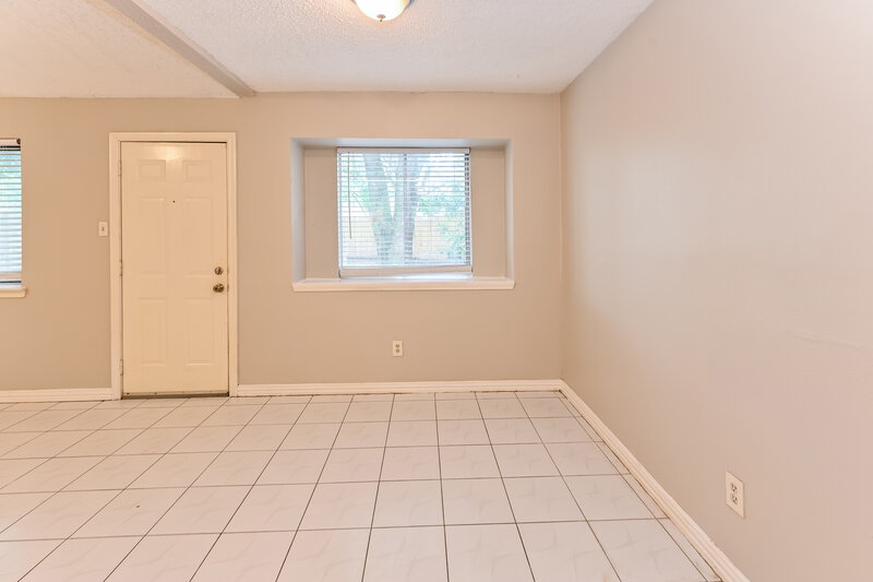 1,590/Mo, 14111 Sandy Point Ln Houston, TX 77066 Dining Room View 3