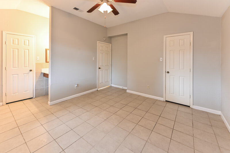 1,590/Mo, 14111 Sandy Point Ln Houston, TX 77066 Main Bedroom View 2