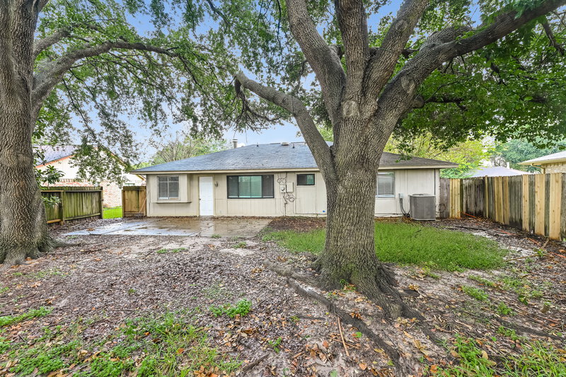 1,590/Mo, 14111 Sandy Point Ln Houston, TX 77066 Rear View