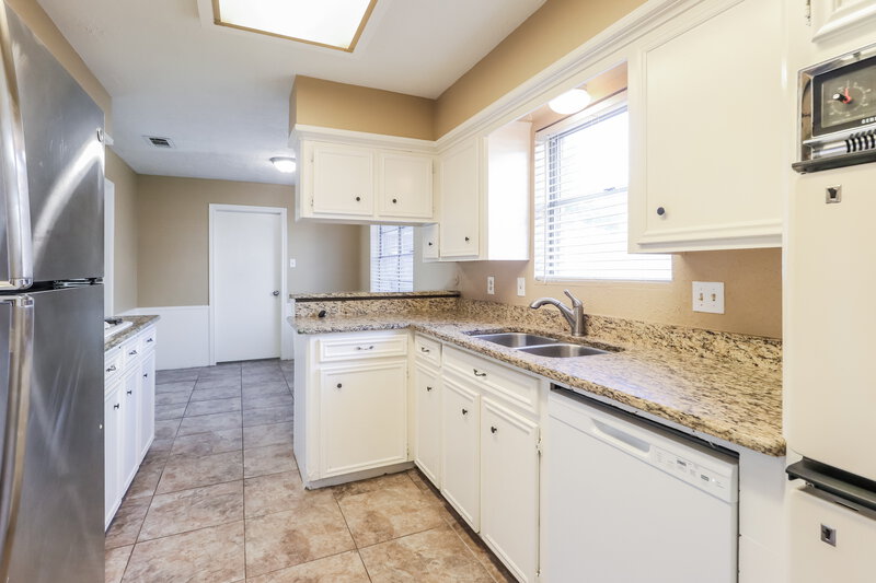 1,990/Mo, 6615 Seegers Trail Dr Houston, TX 77066 Misc View 5