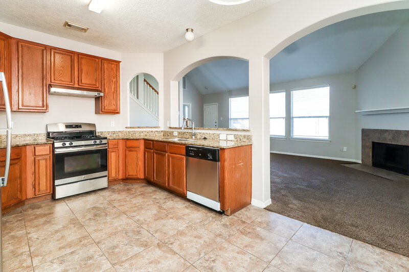 1,935/Mo, 12015 Raven View Dr Houston, TX 77067 Kitchen View