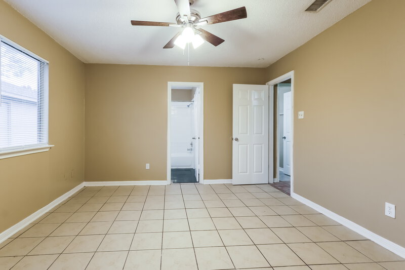 1,545/Mo, 2215 Hazyknoll Ln Houston, TX 77067 Misc View 7