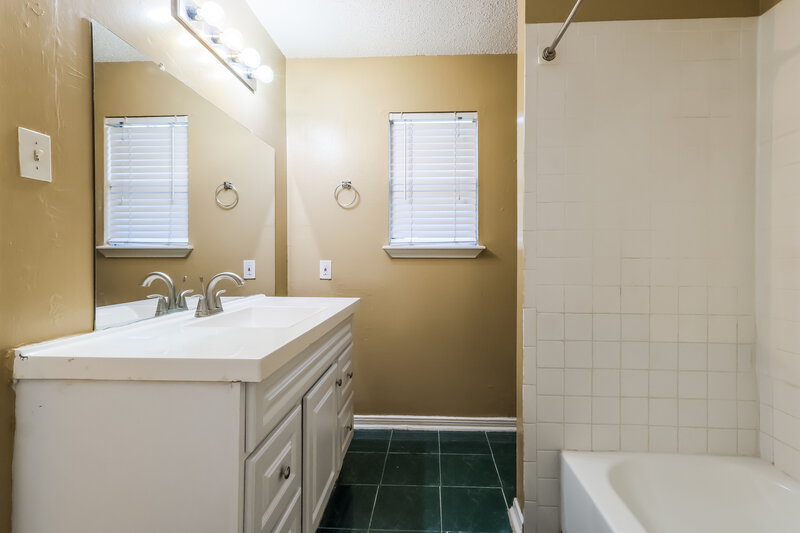 1,545/Mo, 2215 Hazyknoll Ln Houston, TX 77067 Misc View 8