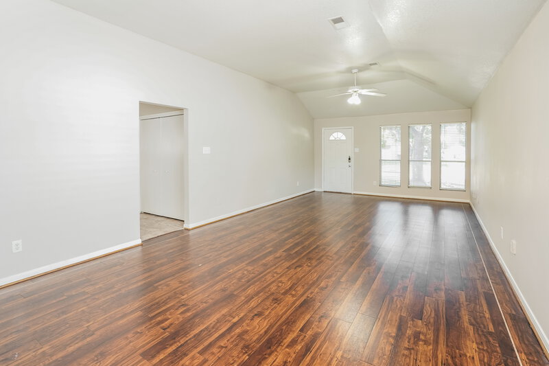 1,985/Mo, 10822 Orchard Springs Dr Houston, TX 77067 Dining Room View