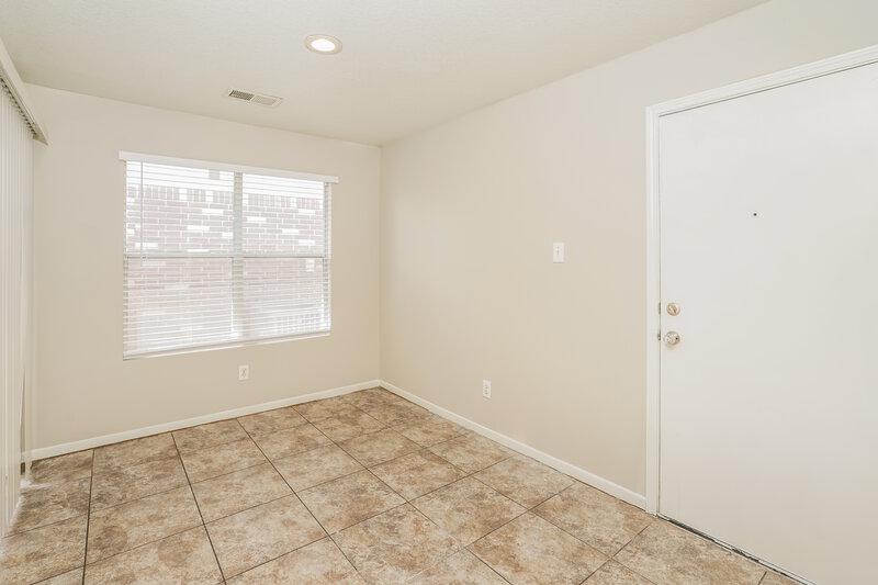 1,985/Mo, 10822 Orchard Springs Dr Houston, TX 77067 Breakfast Nook View