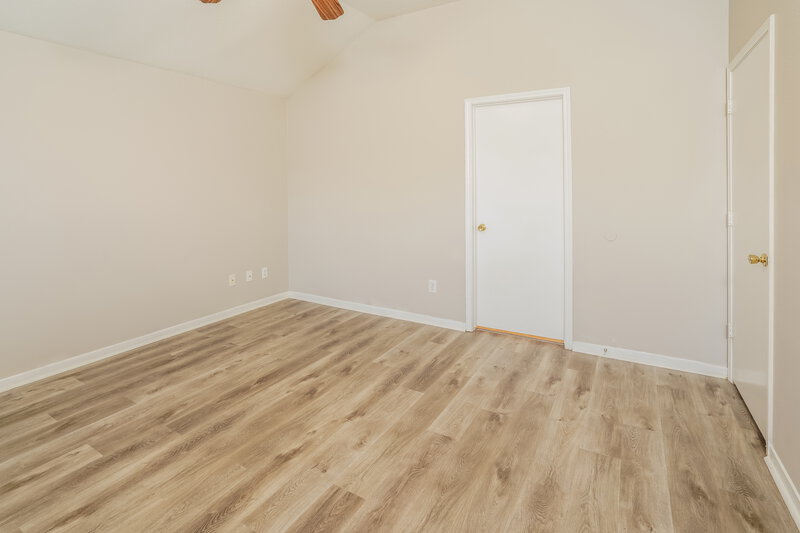 1,985/Mo, 10822 Orchard Springs Dr Houston, TX 77067 Bedroom View