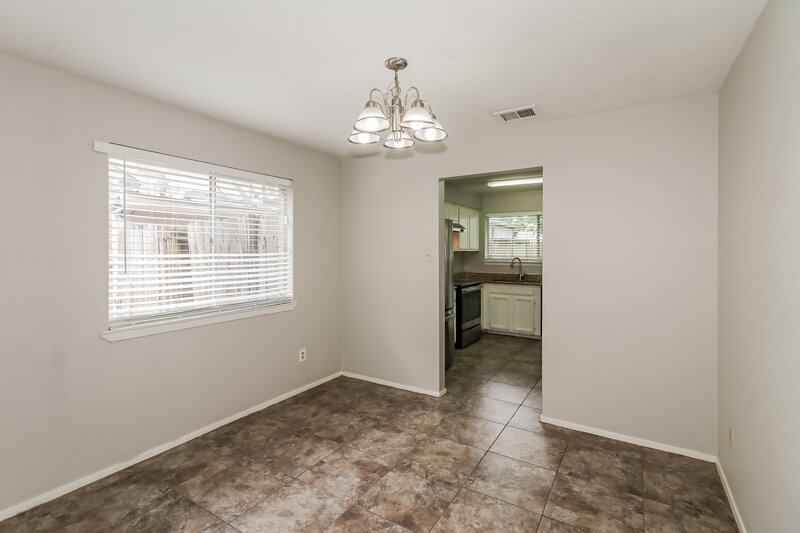 1,710/Mo, 11923 Yeatmah Ln Houston, TX 77067 Dining Room View