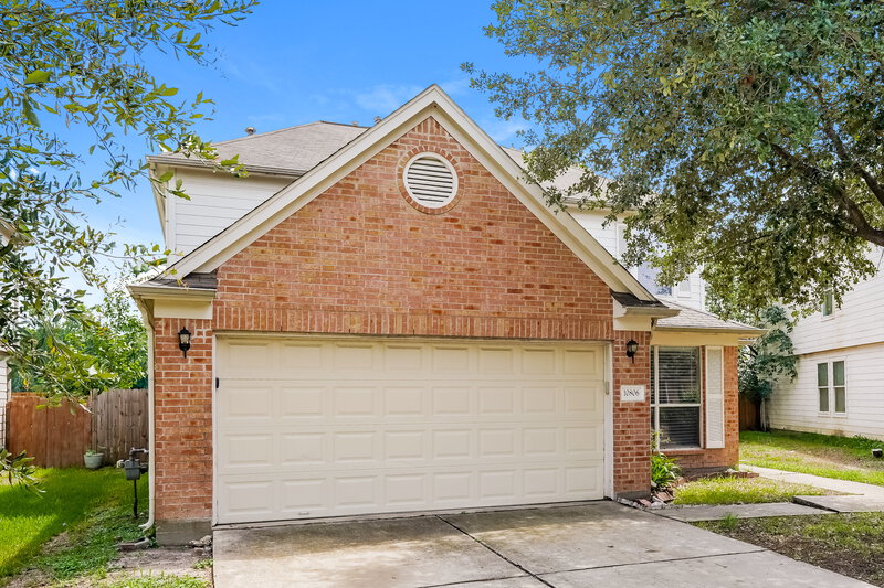 2,050/Mo, 10806 Gable Hill Ln Houston, TX 77067 Front View