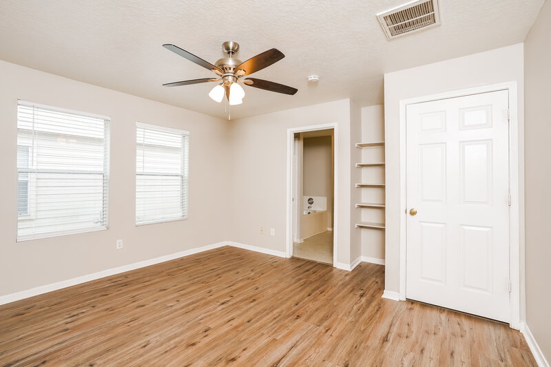2,050/Mo, 10806 Gable Hill Ln Houston, TX 77067 Bedroom View 2