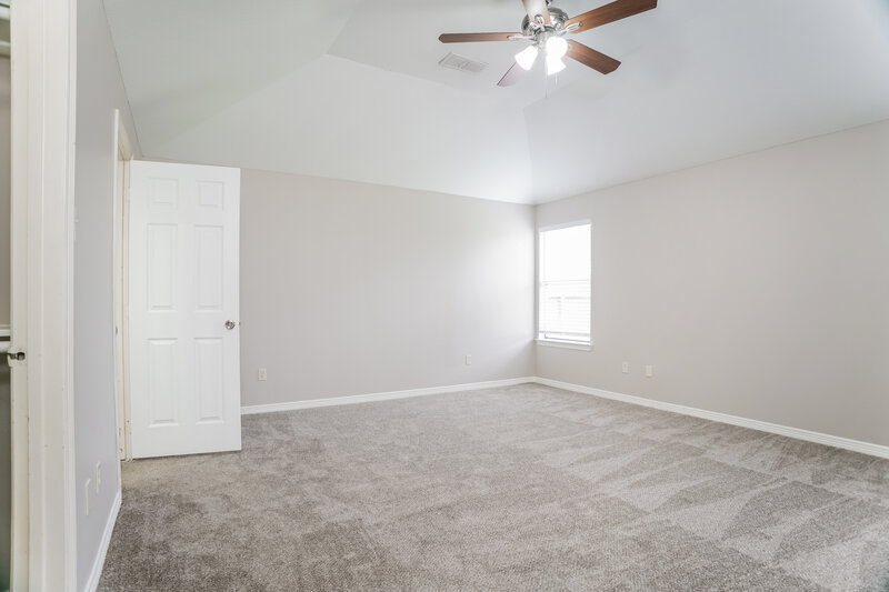 0/Mo, 2527 Grand Canyon Dr Houston, TX 77067 Main Bedroom View
