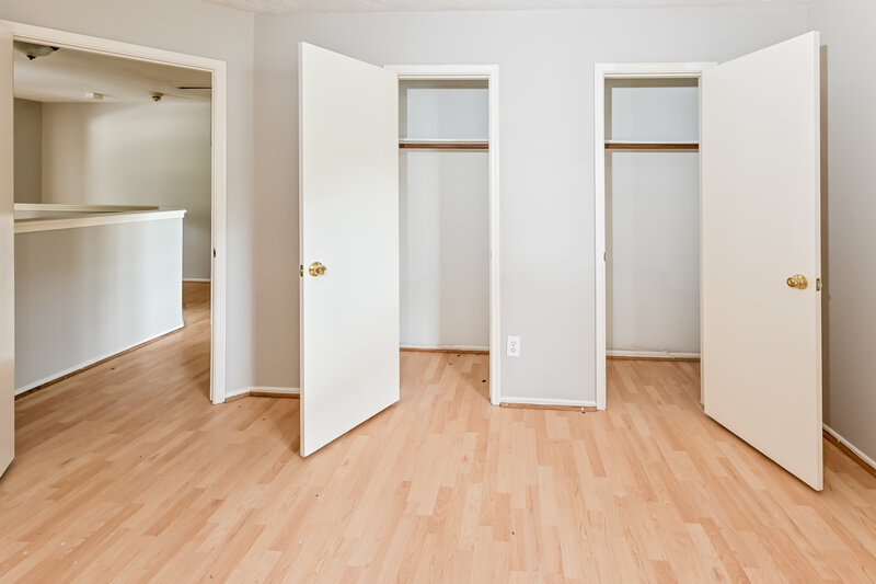 0/Mo, 10314 Timberloch Dr Houston, TX 77070 Bedroom View 4