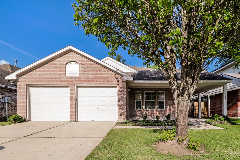 2,105/Mo, 13907 Naples Park Ln Houston, TX 77070 External View