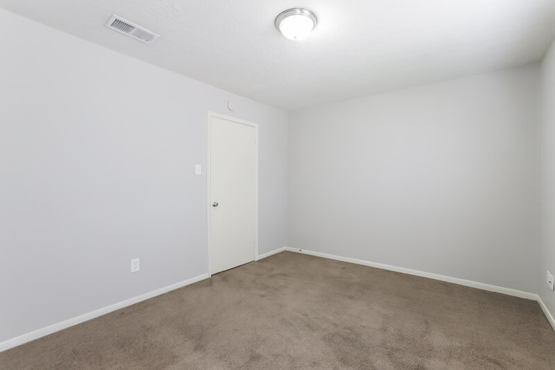 0/Mo, 12626 Timbermeadow Dr Houston, TX 77070 Bedroom View 2