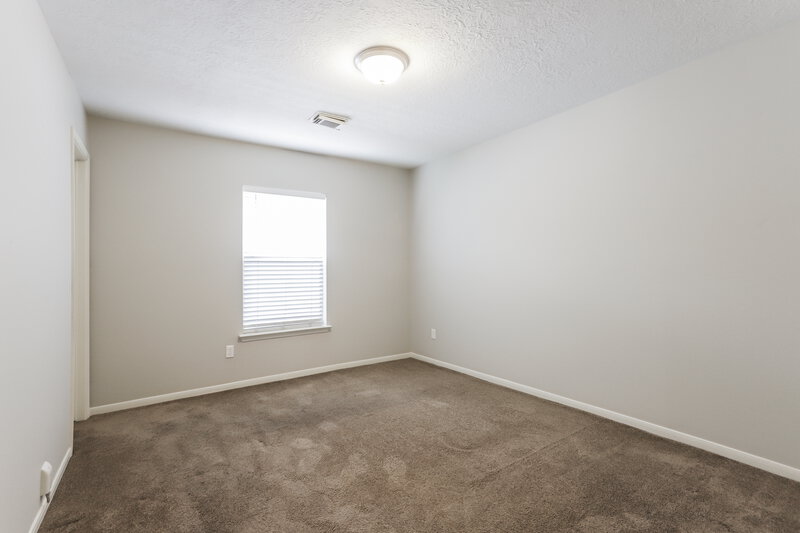 0/Mo, 12626 Timbermeadow Dr Houston, TX 77070 Bedroom View 3