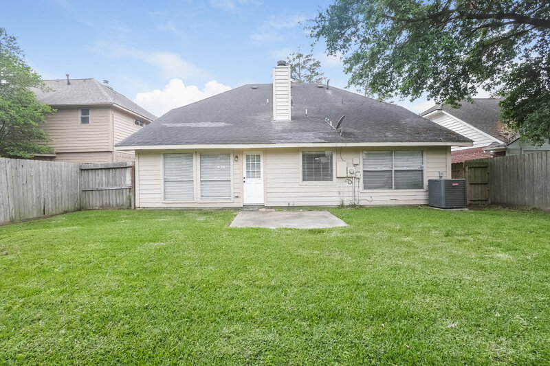 0/Mo, 12626 Timbermeadow Dr Houston, TX 77070 Rear View 2