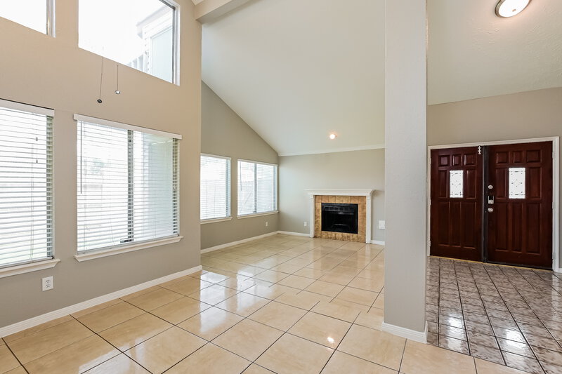1,855/Mo, 7802 La Rochelle Circle Missouri City, TX 77071 Living Room View 3
