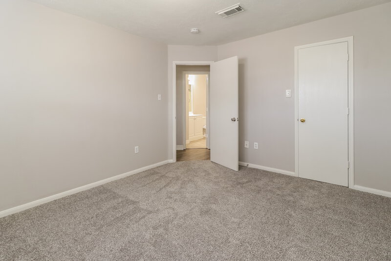 2,000/Mo, 3035 Cinnamon Glen Dr Houston, TX 77073 Bedroom View