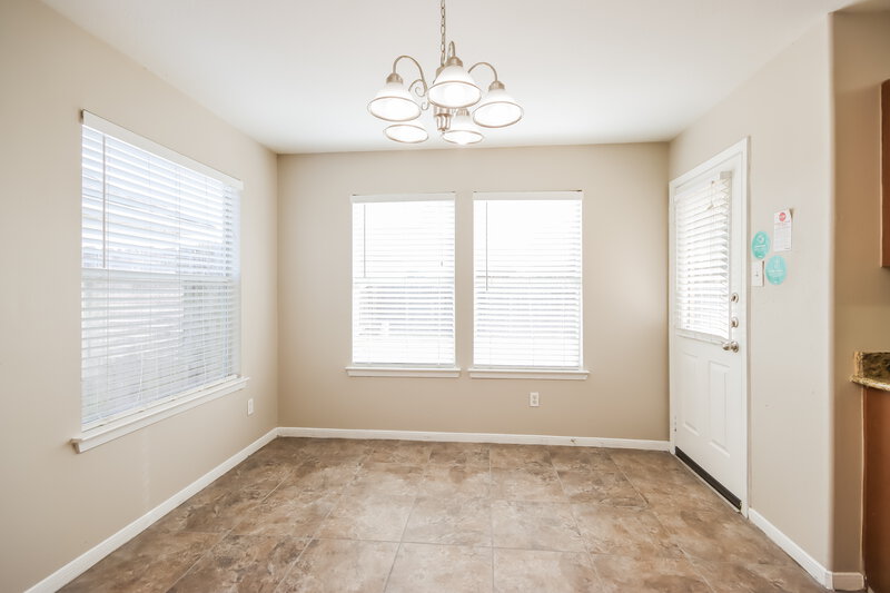 1,930/Mo, 1402 Baychester Ln Houston, TX 77073 Breakfast Nook View