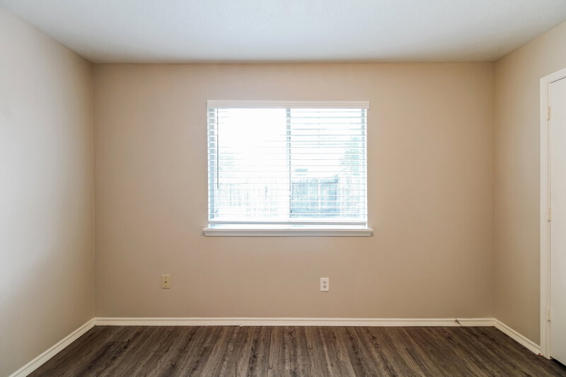 1,615/Mo, 1434 Glasholm Dr Houston, TX 77073 Bedroom View 2