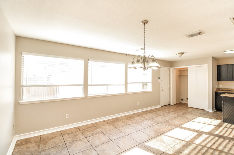 1,535/Mo, 1145 Verde Trails Dr Houston, TX 77073 Dining Room View