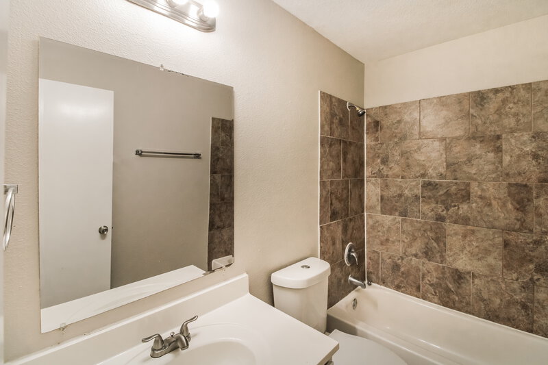 1,535/Mo, 1145 Verde Trails Dr Houston, TX 77073 Main Bedroom View