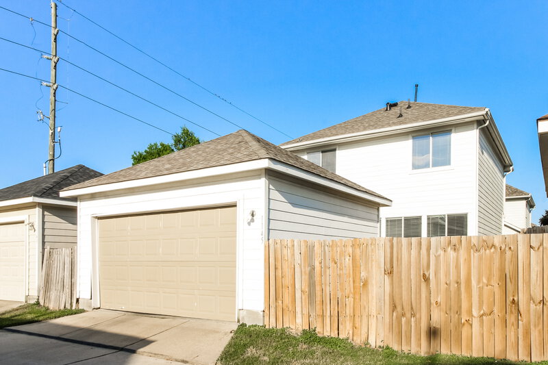 1,535/Mo, 1145 Verde Trails Dr Houston, TX 77073 Garage View