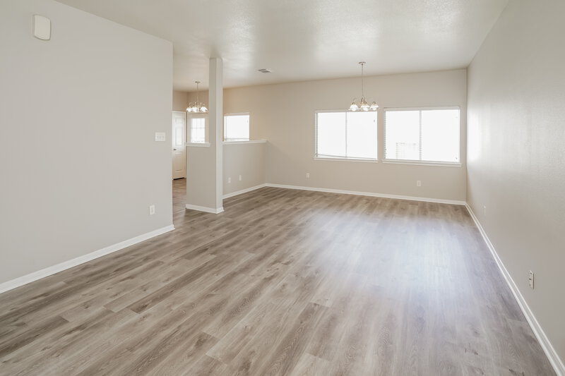 1,825/Mo, 1218 Verde Trails Dr Houston, TX 77073 Living Room View 2