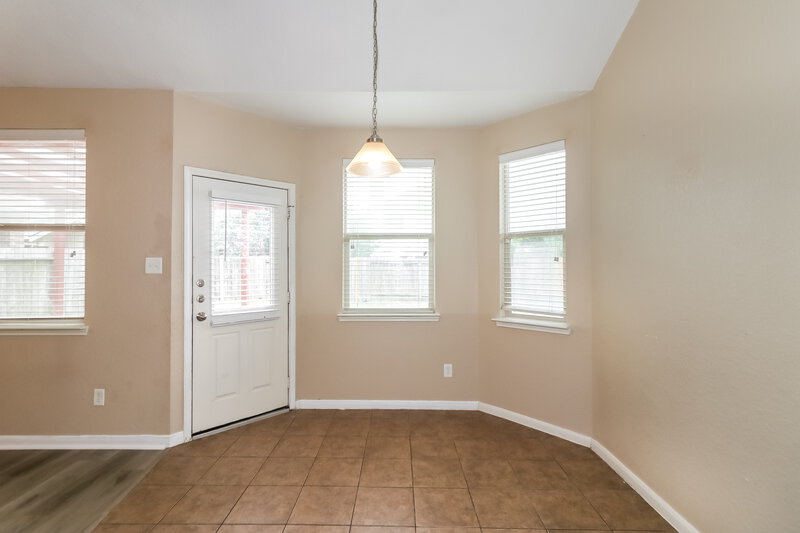 1,885/Mo, 19927 Sapphire Mist Ct Houston, TX 77073 Dining Room View
