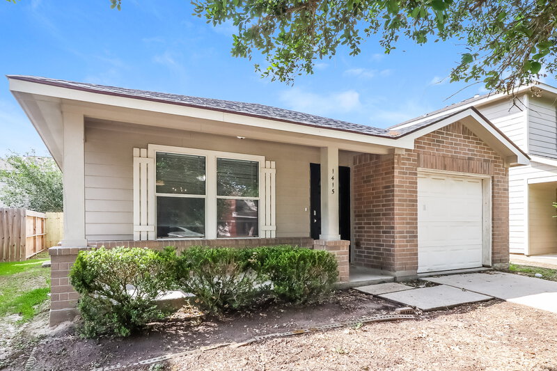 1,650/Mo, 1415 Grand Prince Ln Houston, TX 77073 Front View
