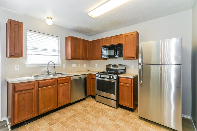 1,650/Mo, 1415 Grand Prince Ln Houston, TX 77073 Kitchen View