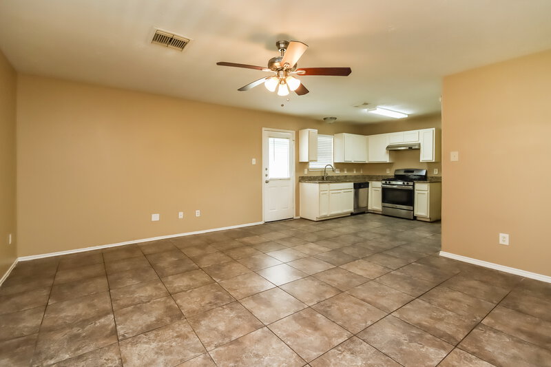 1,775/Mo, 1447 Grand Prince Ln Houston, TX 77073 Living Room View 3