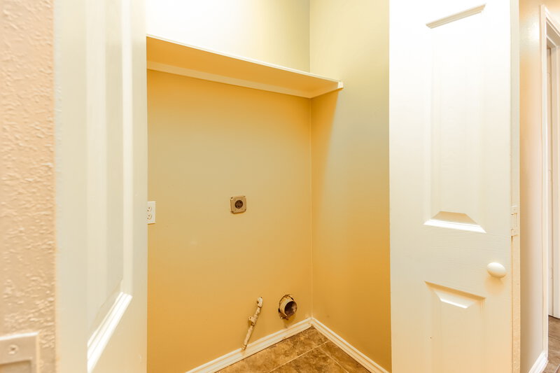 1,775/Mo, 1447 Grand Prince Ln Houston, TX 77073 Laundry Room View