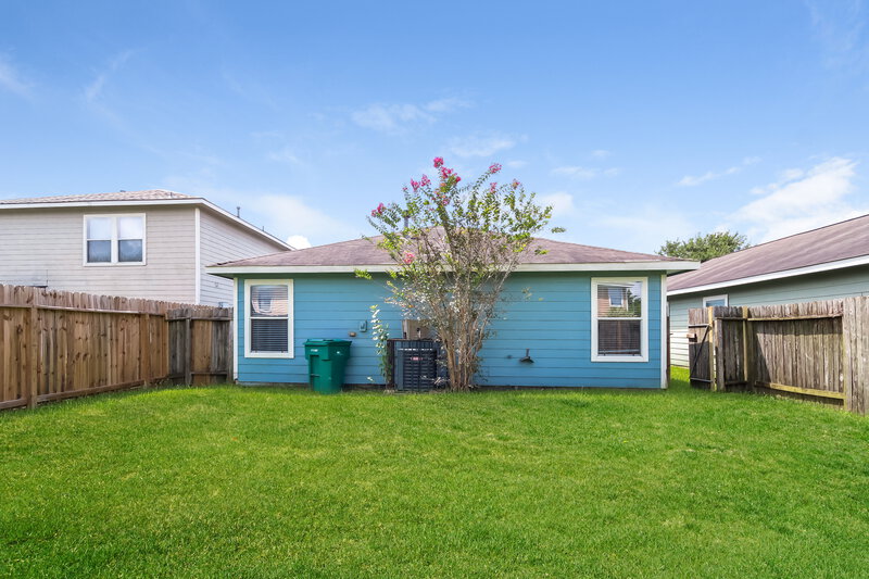 1,775/Mo, 1447 Grand Prince Ln Houston, TX 77073 Rear View 2