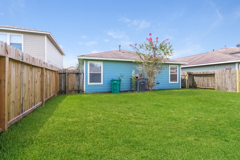 1,775/Mo, 1447 Grand Prince Ln Houston, TX 77073 Rear View 3