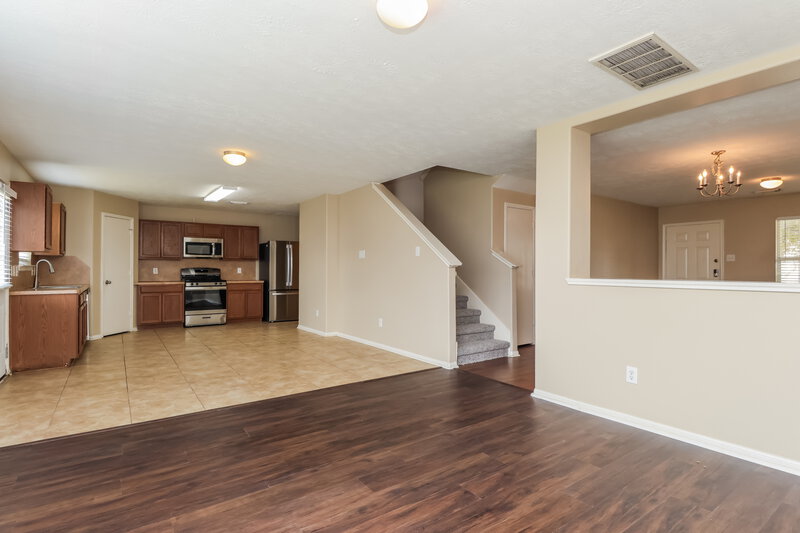 1,945/Mo, 3226 Dogwood Springs Dr Houston, TX 77073 Dining Room View 2