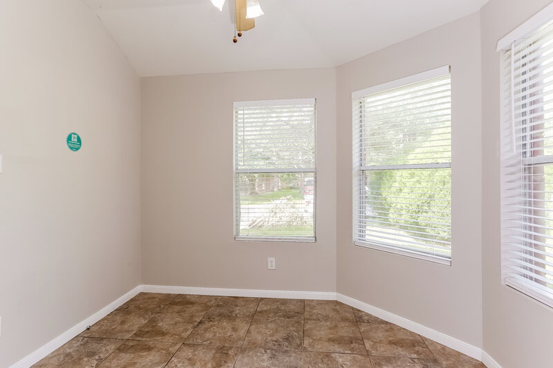 1,715/Mo, 16222 Youpon Valley Dr Houston, TX 77073 Sun Room View