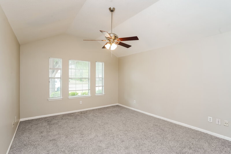 1,765/Mo, 710 Danbury Park Ln Houston, TX 77073 Main Bedroom View