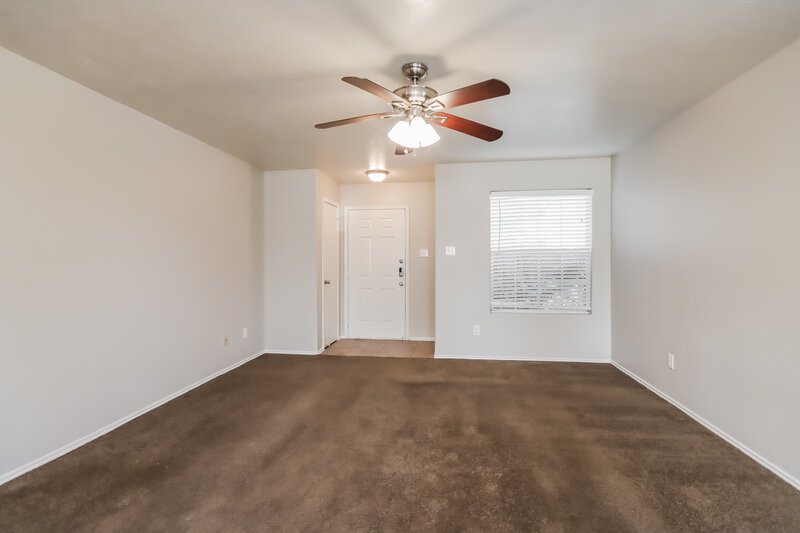 1,785/Mo, 16830 Perryton Ln Houston, TX 77073 Living Room View 2